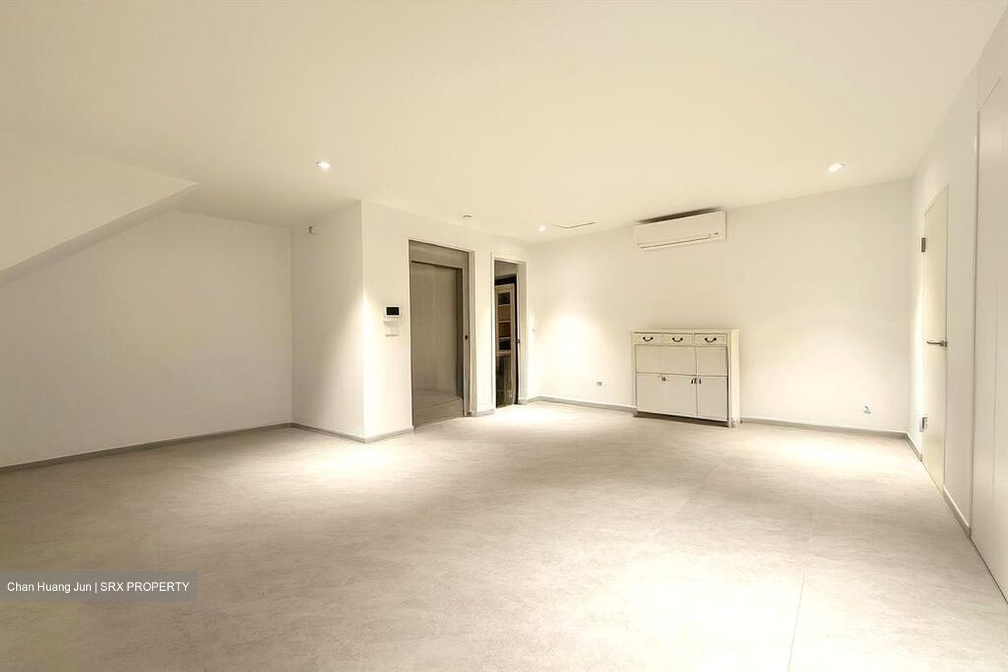 Charlton Lane (D19), Detached #508105241